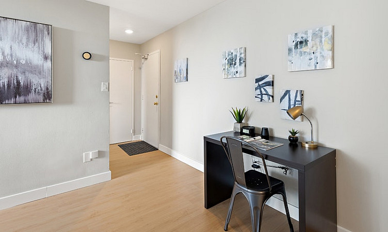 2 Bedroom  Apartment...