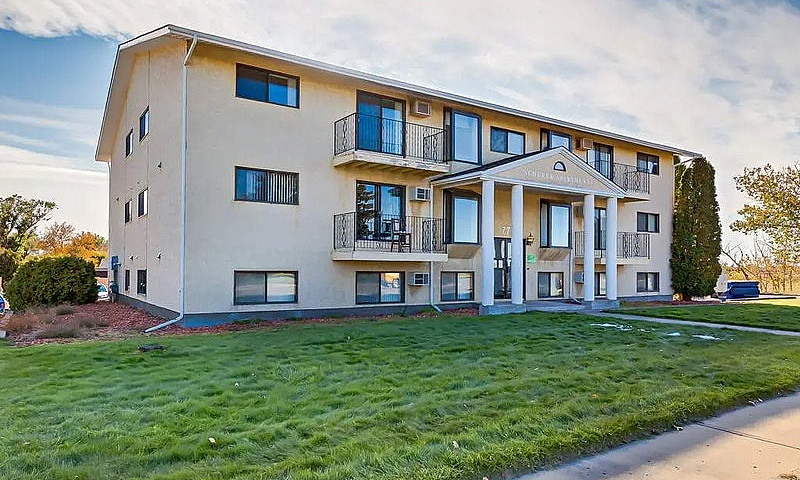 Modern Apartments Wi...