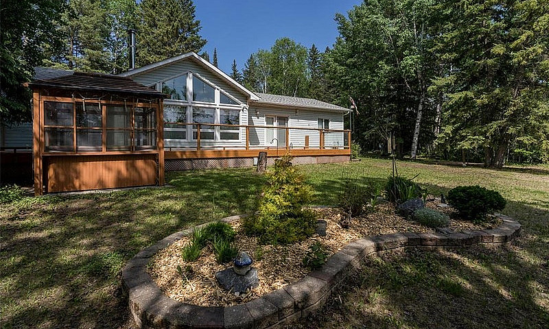 2 Pioneer Drive Lac ...
