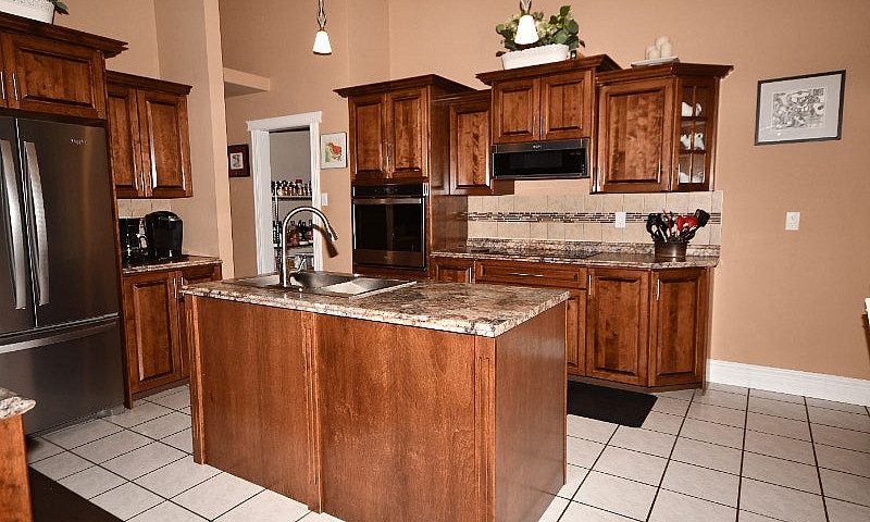 New Listing!! 128 Bo...