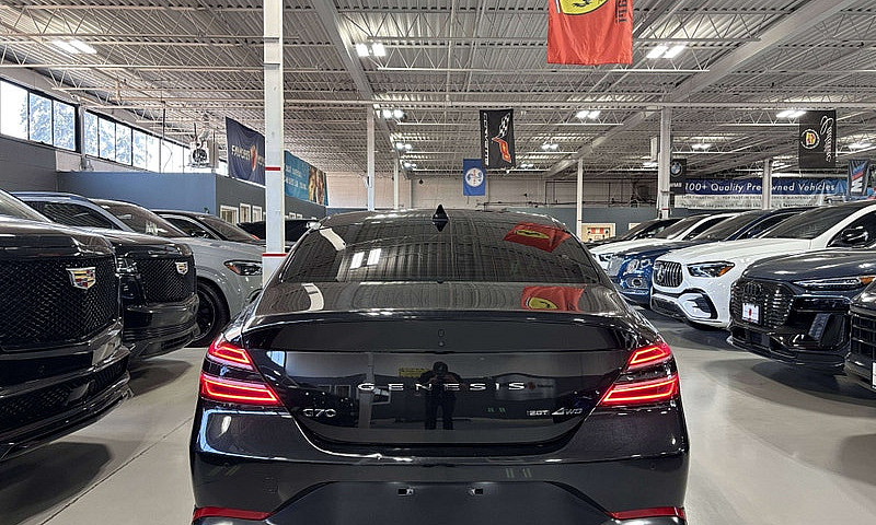 2023 Genesis G70 Adv...