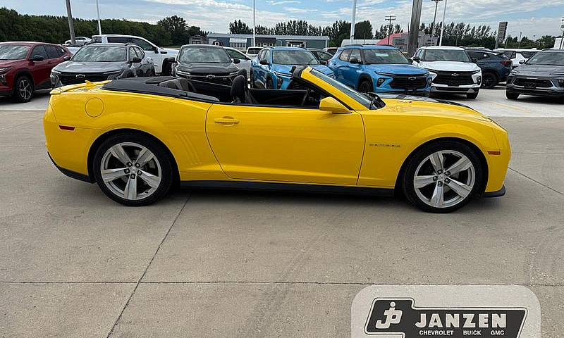 Chevrolet Camaro Zl1...