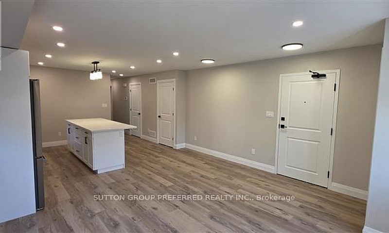 4 - 118 Scott Street...
