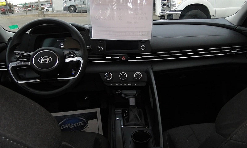 2022 Hyundai Elantra...