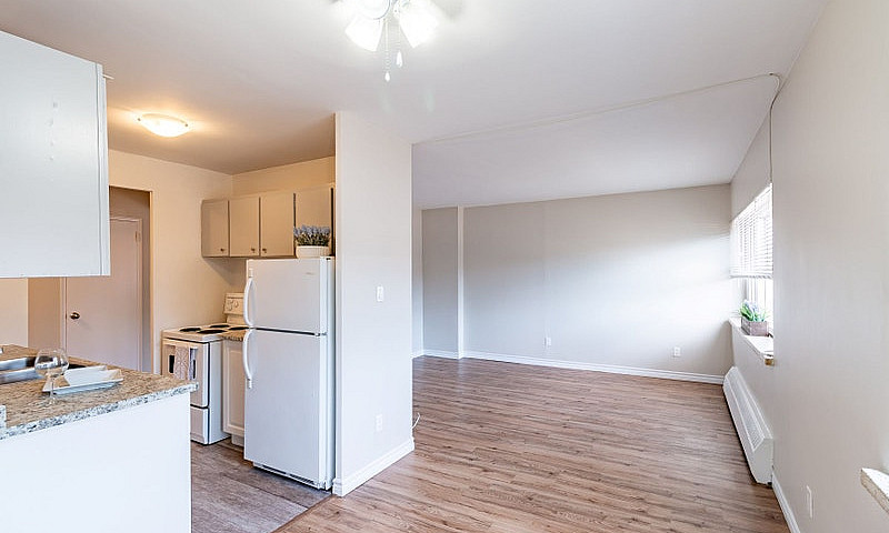 Spacious 2 Bedroom A...