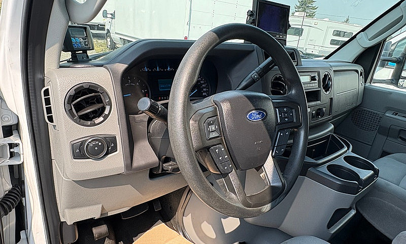 2023 Ford E-450  