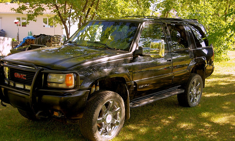 99 Yukon  Show Truck...
