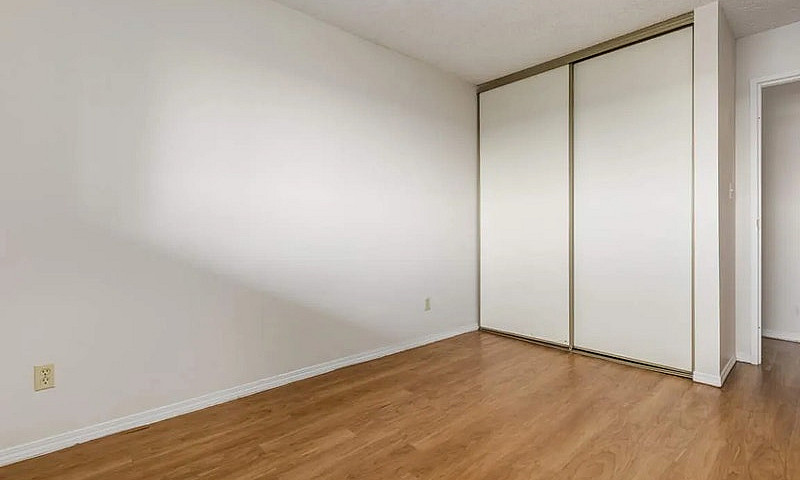Modern Apartments Wi...