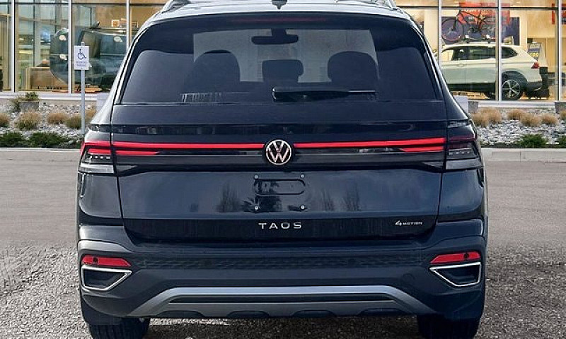 2025 Volkswagen Taos...
