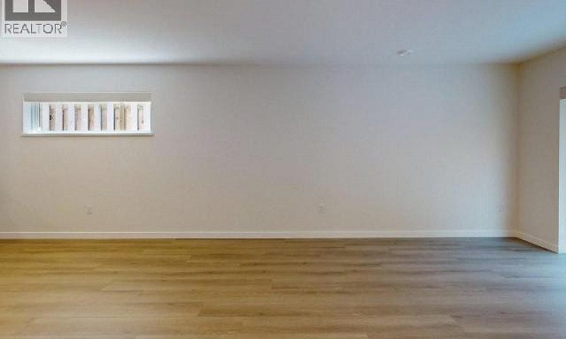 7172 Edgehill Cresce...