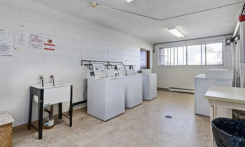 Modern Apartments Wi...