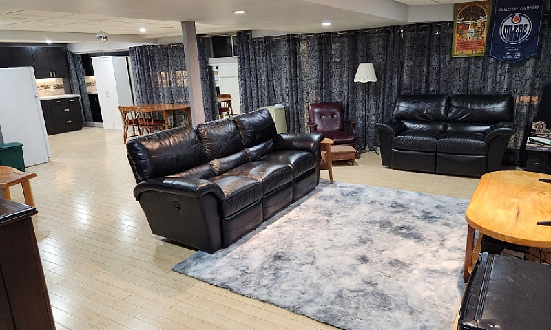Spacious 2-Bedroom B...