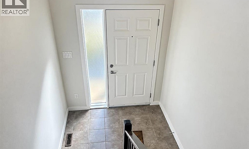 303 Coalbanks Boulev...