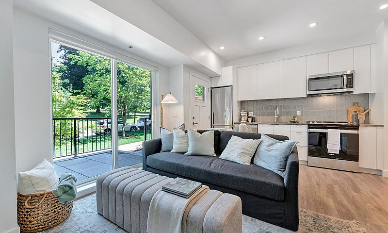 Studio Apartment For...