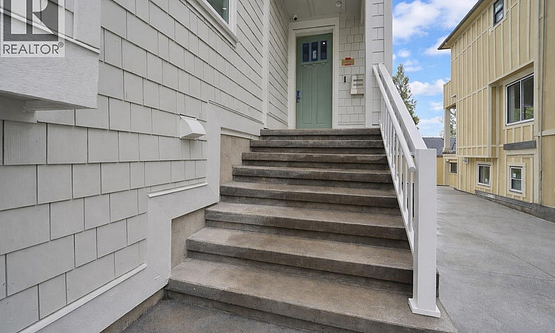 3112 W 42Nd Avenue V...