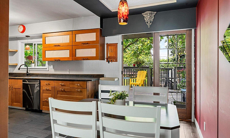 14073 Antrim Road Su...