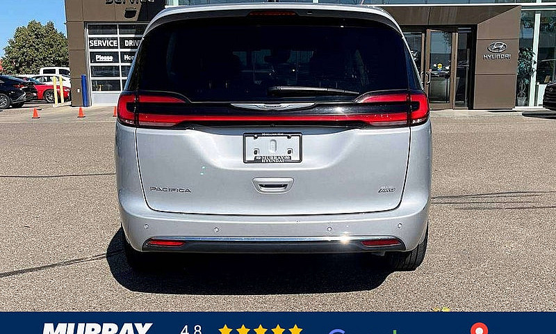 2023 Chrysler Pacifi...