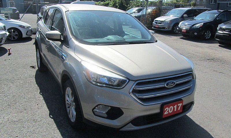 2017 Ford Escape Awd...