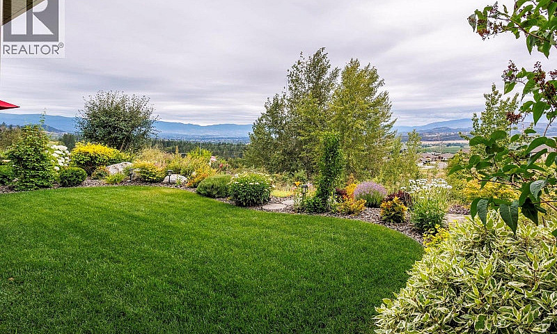 3942 Pine Valley Dri...