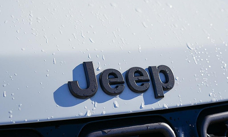 2026 Jeep Compass Li...