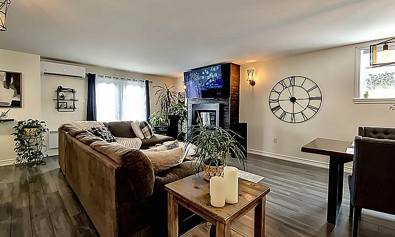 330 900$ - Condo À V...