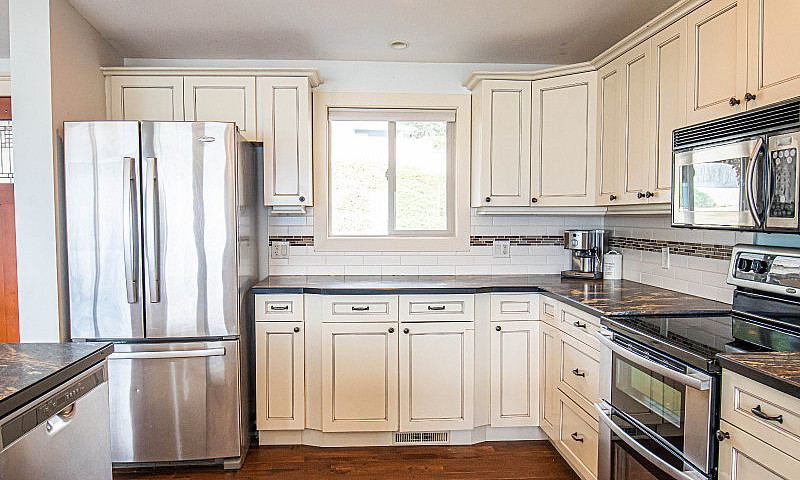 8705 Kalview Drive |...