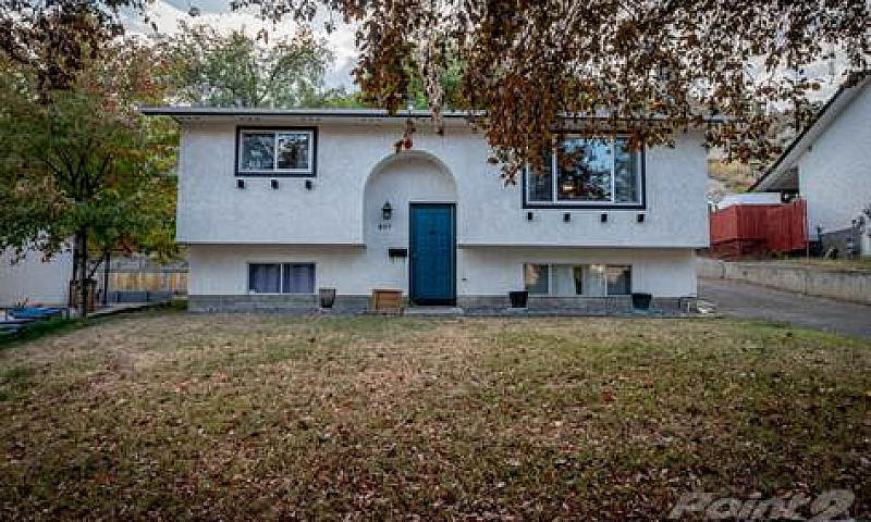 Homes For Sale In We...