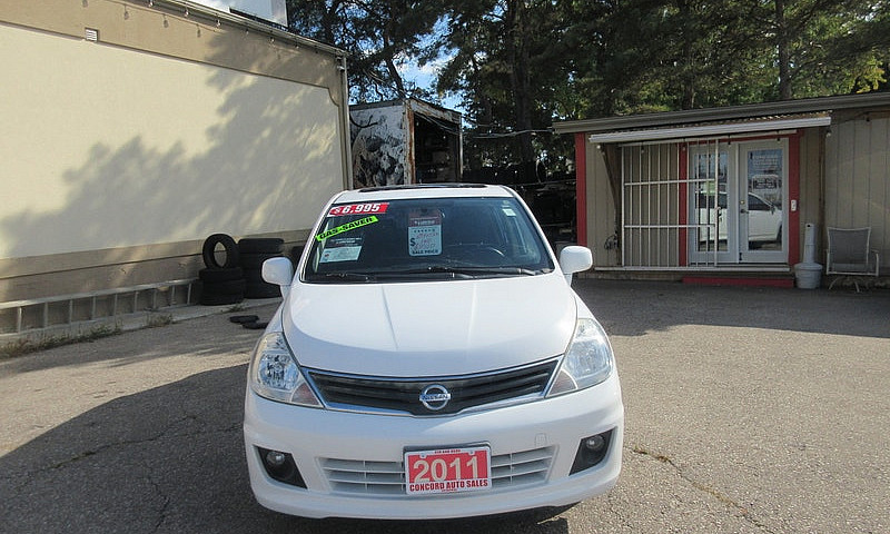 2011 Nissan Versa 1....