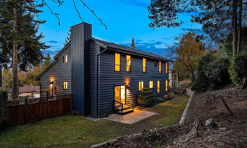 $100,000 Price Drop!...