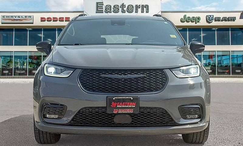 2025 Chrysler Pacifi...
