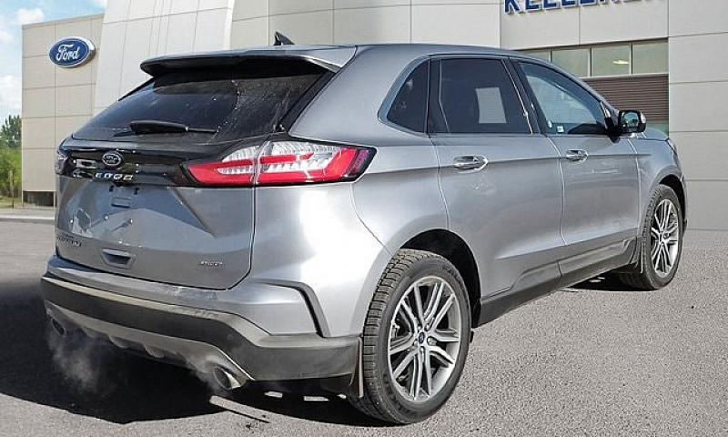 2022 Ford Edge Titan...