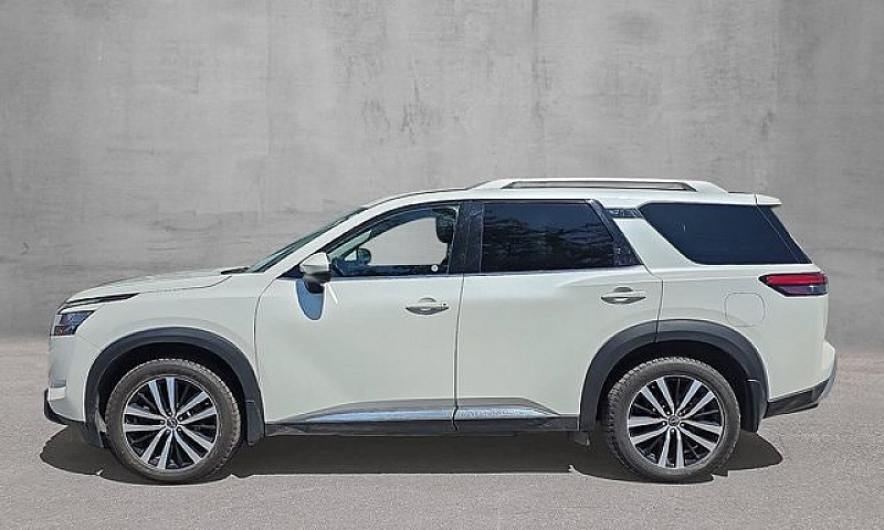 2024 Nissan Pathfind...