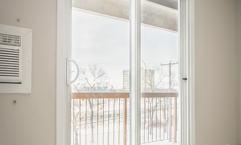 Ashbury Place - Spac...