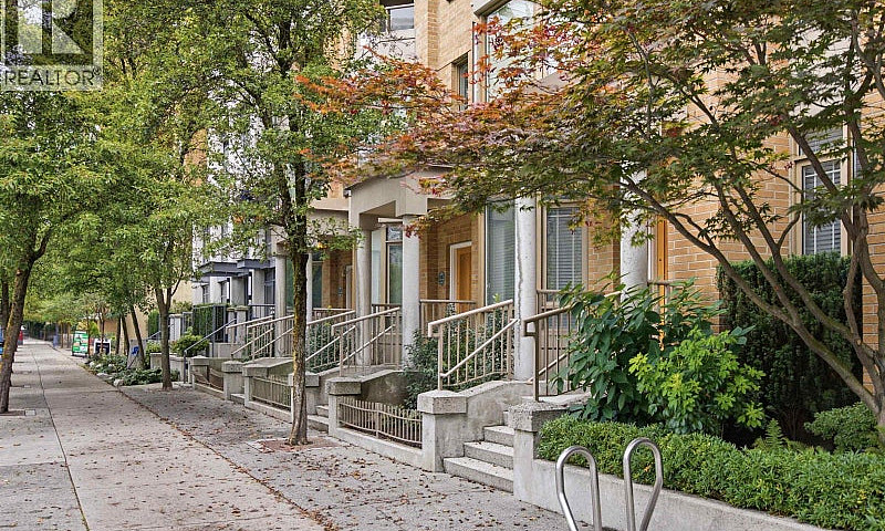1182 Richards Street...