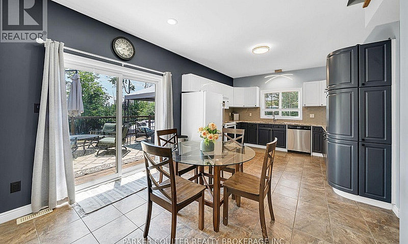 12 Mariposa Crescent...
