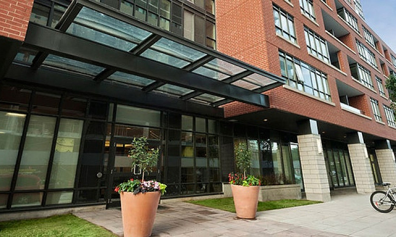 Westq - 2 Bedroom Ap...