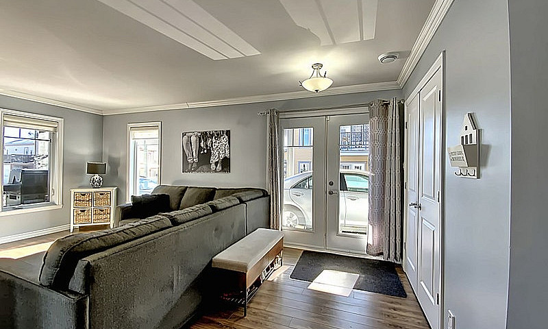 317 500$ - Condo À V...