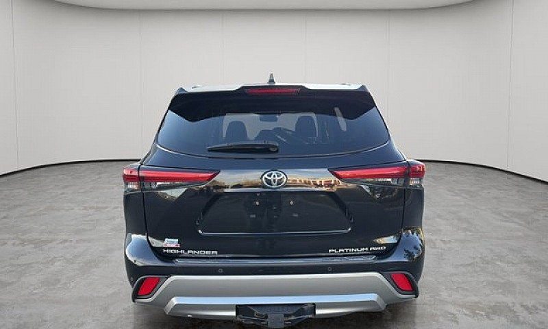 2023 Toyota Highland...