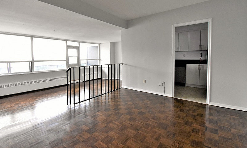 Renovated 2 Bedroom ...