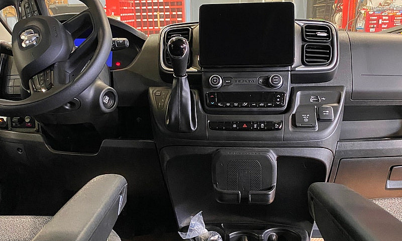 2025 Ram Promaster 2...