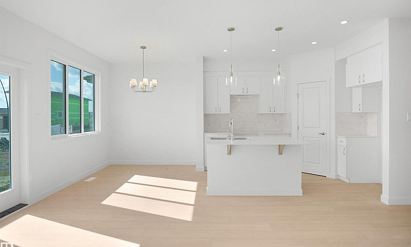 74 Legacy Wy Spruce ...