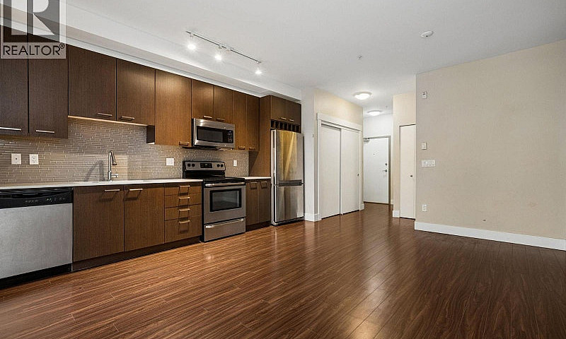 206 2473 Atkins Aven...