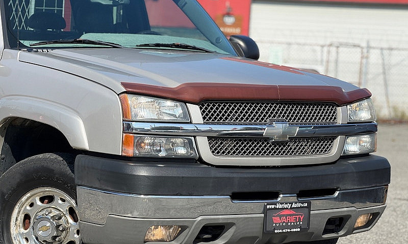 2004 Chevrolet Silve...