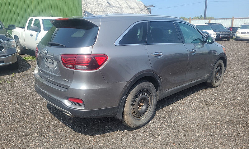 2019 Kia Sorento...