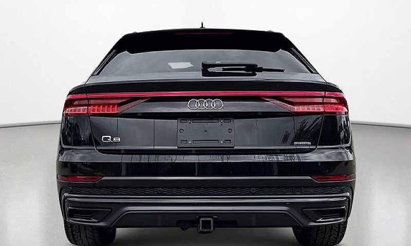 2022 Audi Q8 Progres...