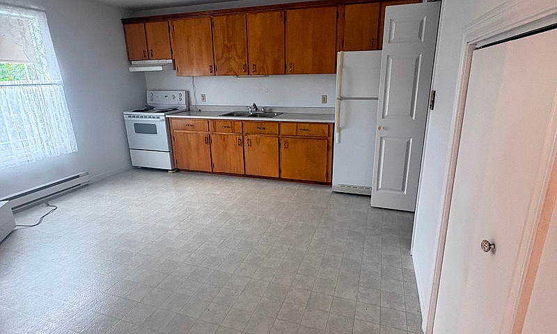 Two Bedroom 1 Bathro...