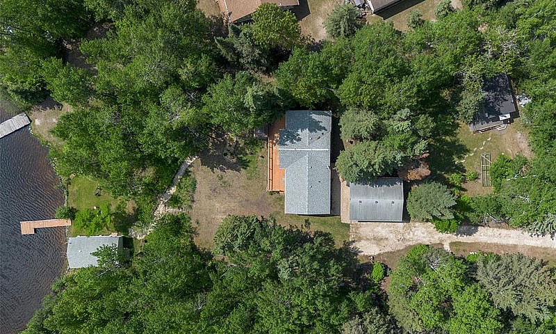 2 Pioneer Drive Lac ...