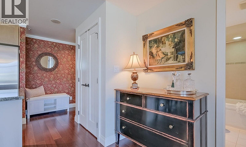 160 Lakeshore Drive ...
