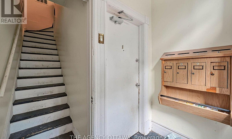 64 Bayswater Avenue ...
