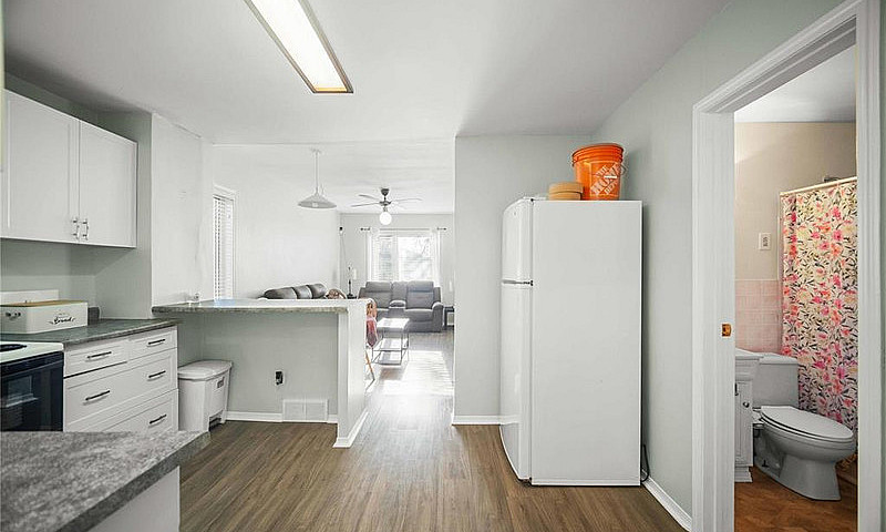 4-Bedroom House In S...